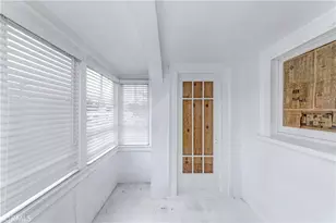 1308 S Van Ness Ave, Los Angeles, CA 90019 - Photo 14