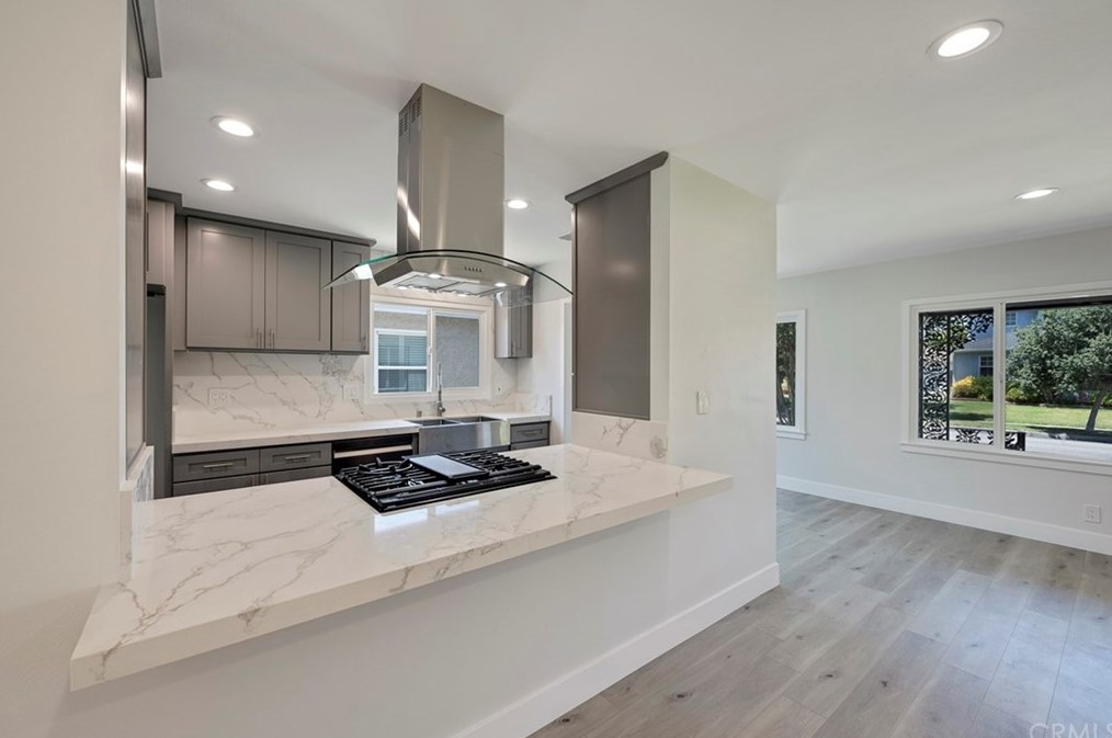 6128 Village Rd, Lakewood, CA 90713