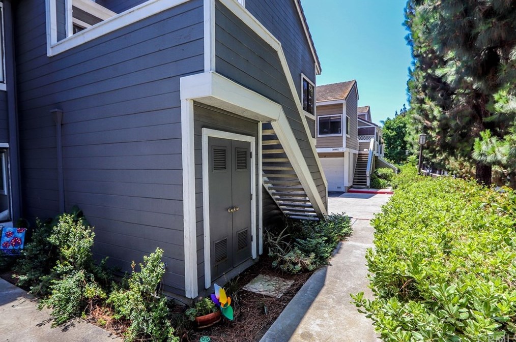 55 Bramble Ln, Laguna Beach, CA 92656-2930