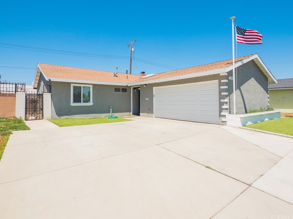 505 E Englander St, Gardena, CA 90248