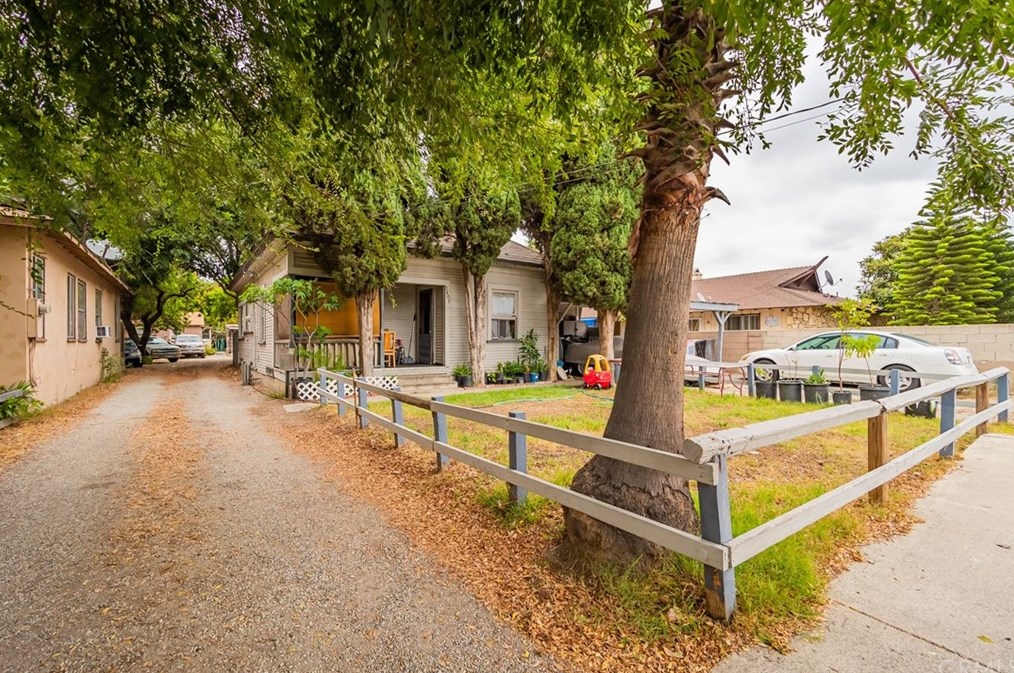3411 Camille St, Santa Ana, CA 92704-1437