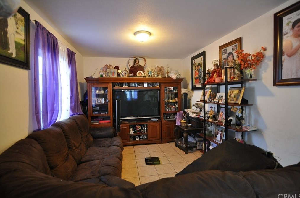 1219 Duncan Ave, Los Angeles, CA 90022-2926