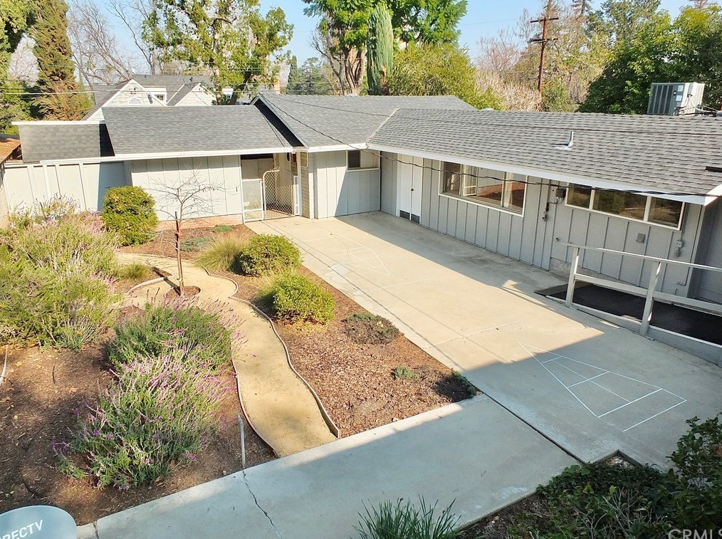 4445 4th St, Riverside CA  92501-2607 exterior