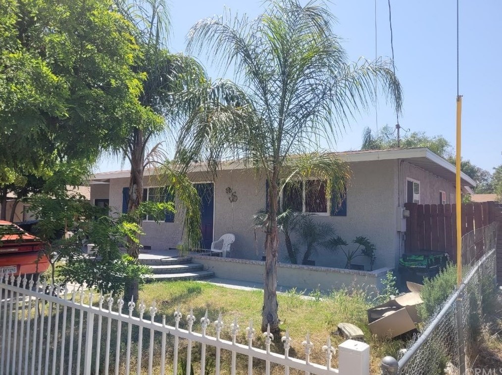372 W 2nd St, San Jacinto, CA 92583