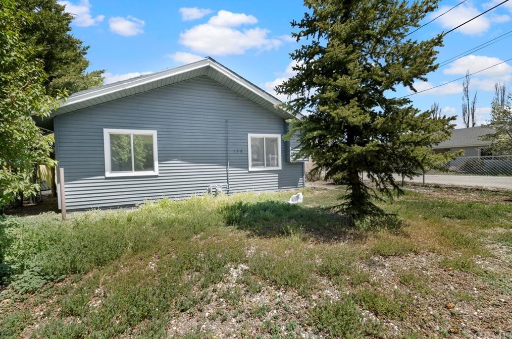 139 E Mountain View Blvd, Big Bear City, CA 92314