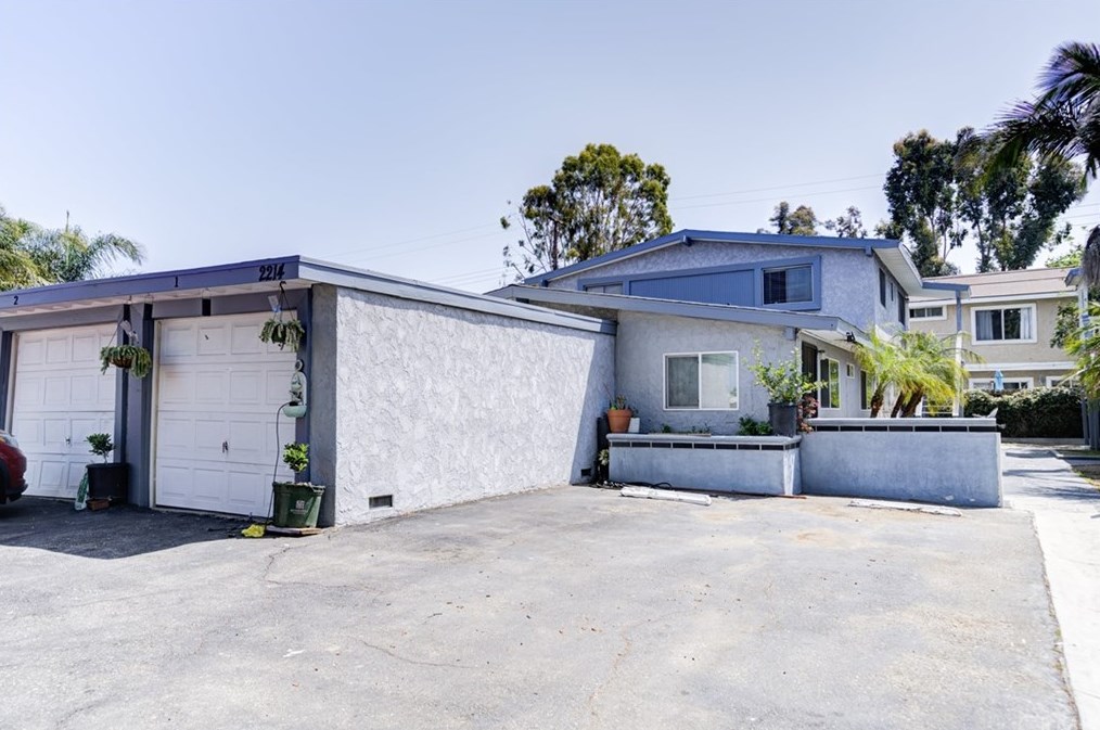 2214 Rutgers Dr, Costa Mesa, CA 92627-1626
