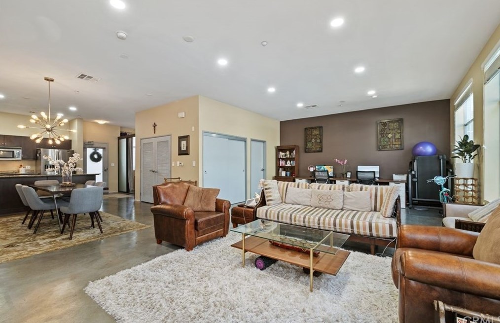 435 W Center Street Promenade #223, Anaheim, CA 92805