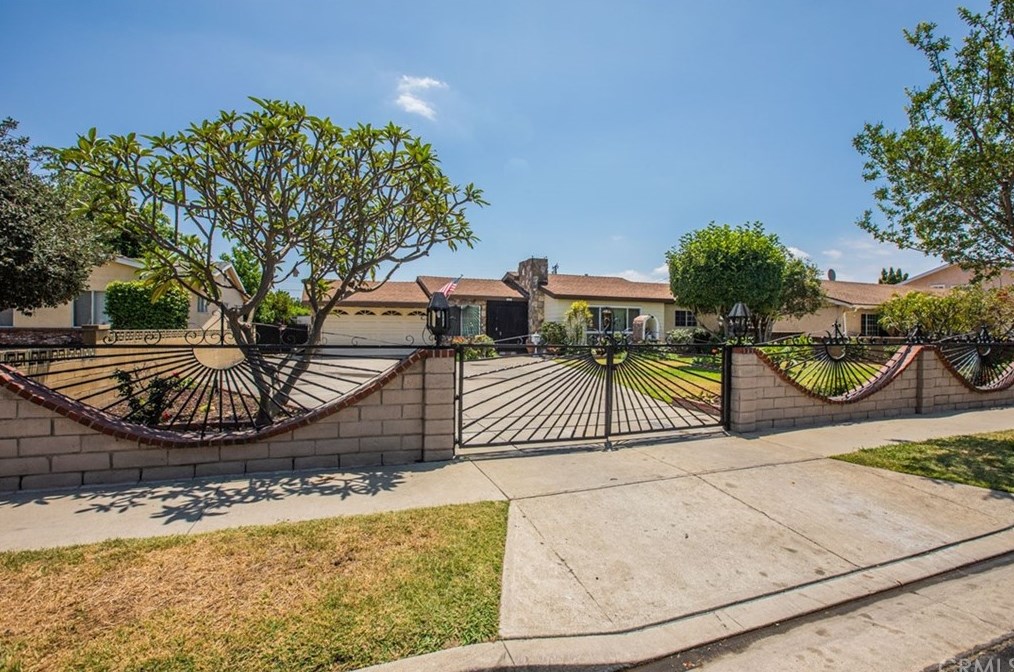 6442 Crossway Dr, Pico Rivera, CA 90660