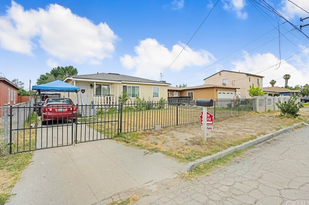 1068 Tiajuana St, San Bernardino, CA 92411