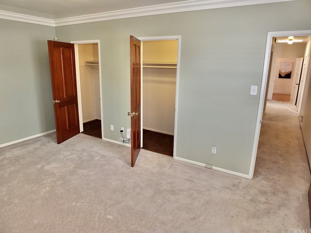 2610 Kansas Ave, South Gate CA 90280-4021 exterior