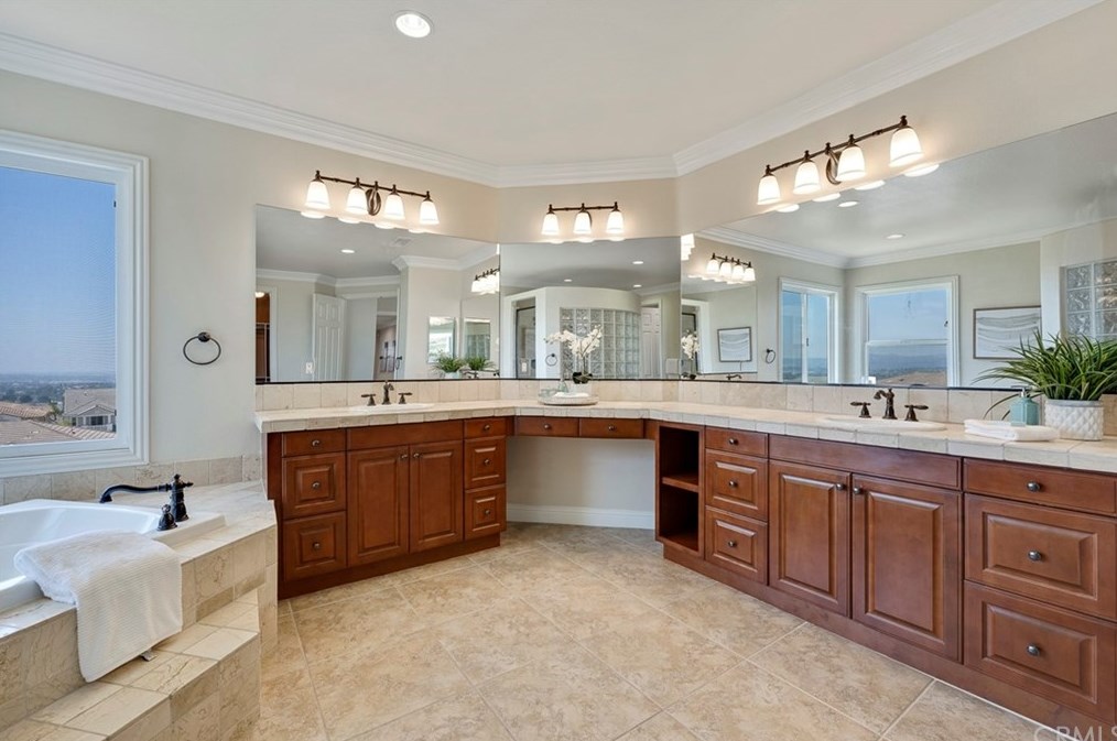 18762 Pimlico Ter, Yorba Linda CA 92886-7017 exterior