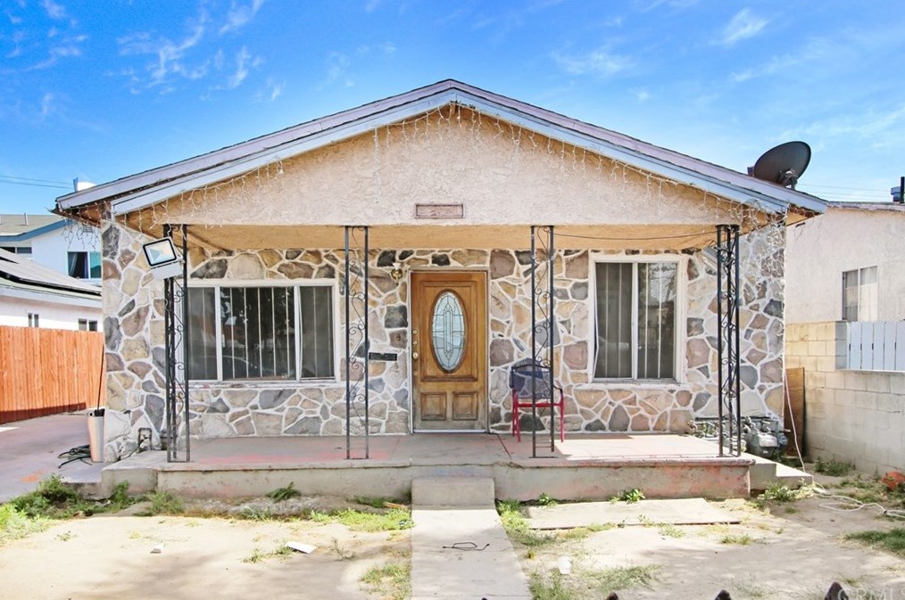 1616 87th St, Los Angeles, CA 90002-1310