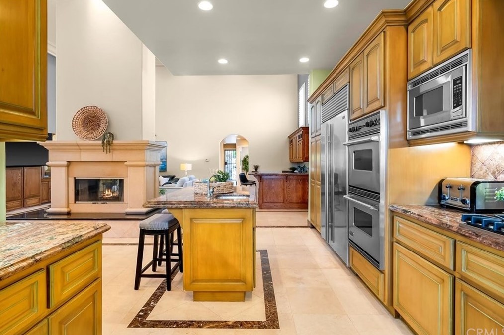 1219 Maple Ave, El Segundo CA  90245-3259 exterior