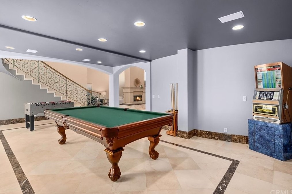 1219 Maple Ave, El Segundo CA  90245-3259 exterior