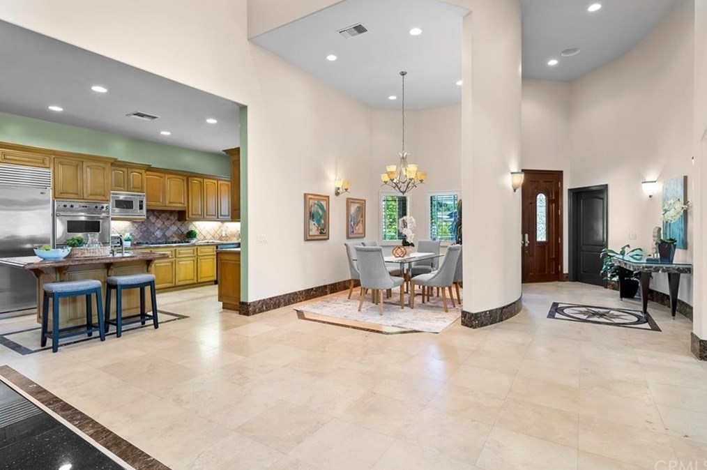 1219 Maple Ave, El Segundo CA  90245-3259 exterior