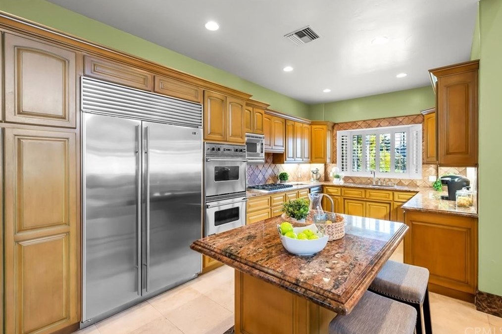 1219 Maple Ave, El Segundo CA  90245-3259 exterior