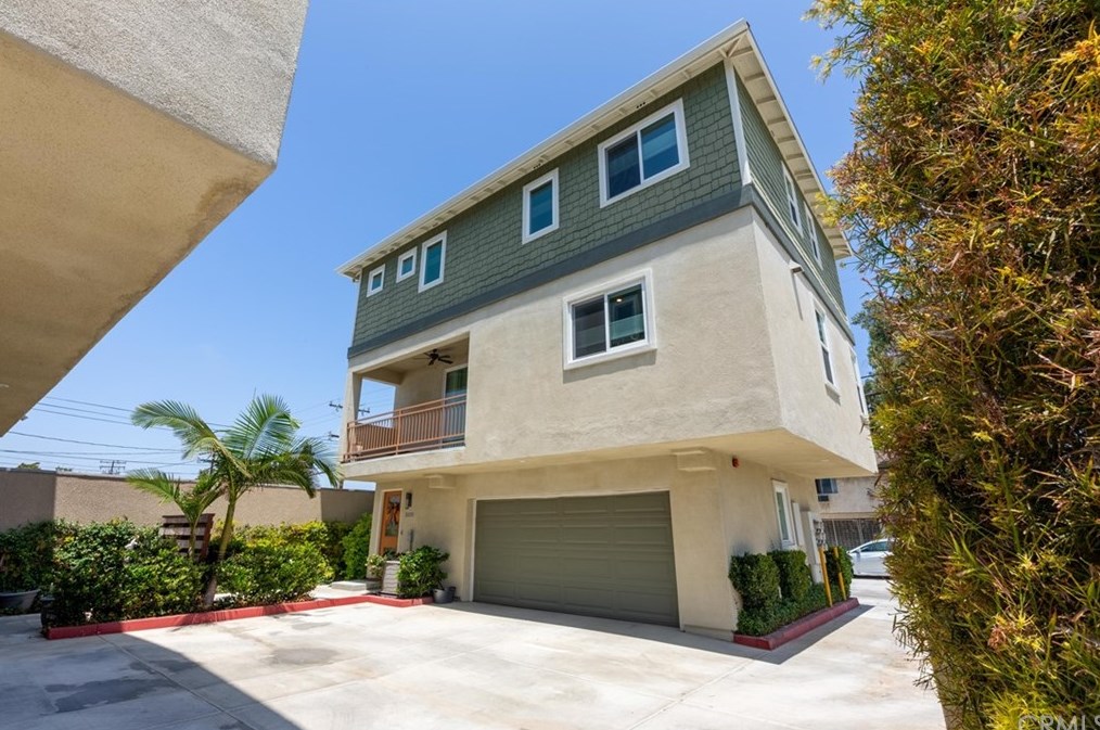 3699 Howard Ave, Los Alamitos, CA 90720