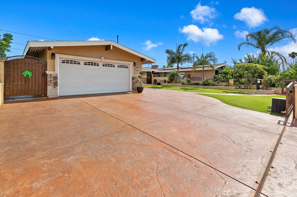 1320 E Sandalwood Ave, Anaheim, CA 92805