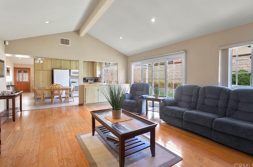 17556 Wayne Ave, Irvine, CA 92614