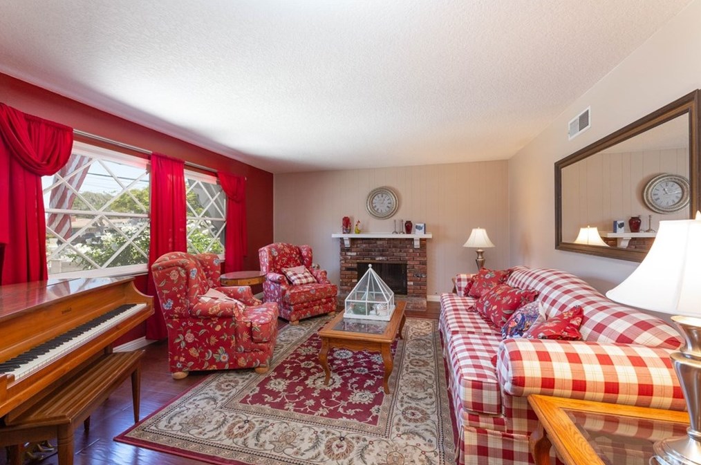 5202 Howard Ave, Los Alamitos, CA 90720