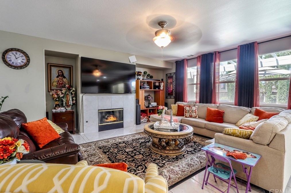 14685 Shady Valley Way, Moreno Valley CA  92555-5736 exterior