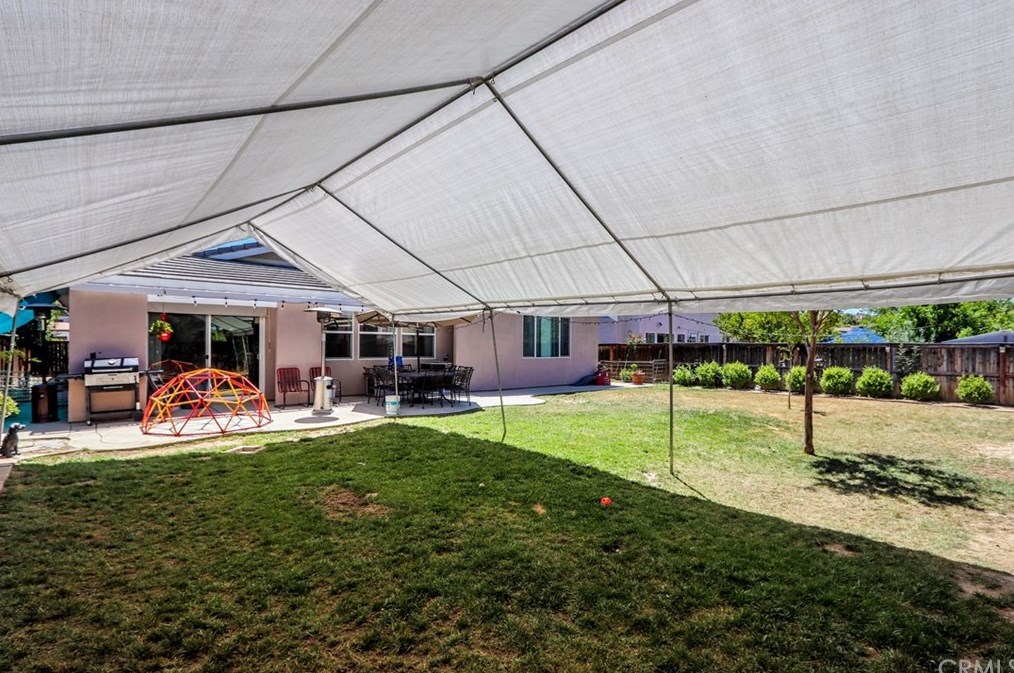 14685 Shady Valley Way, Moreno Valley CA  92555-5736 exterior