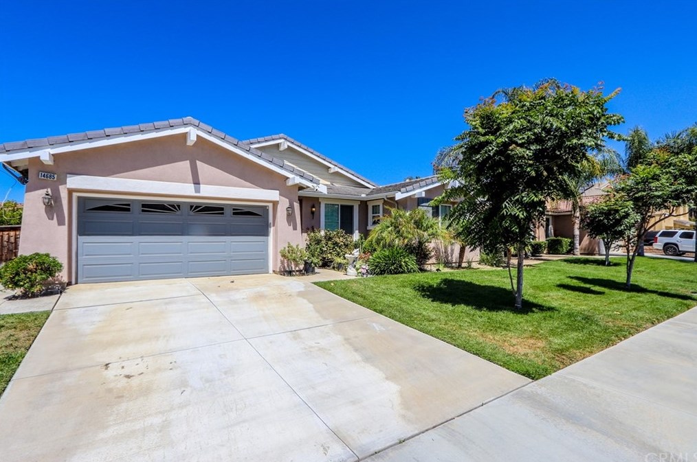 14685 Shady Valley Way, Moreno Valley CA  92555-5736 exterior