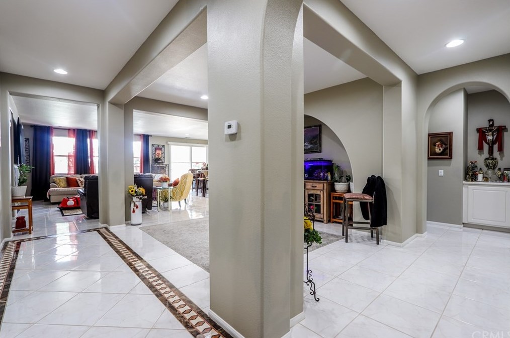 14685 Shady Valley Way, Moreno Valley CA  92555-5736 exterior