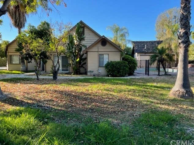 1139 W North St, Anaheim, CA 92801