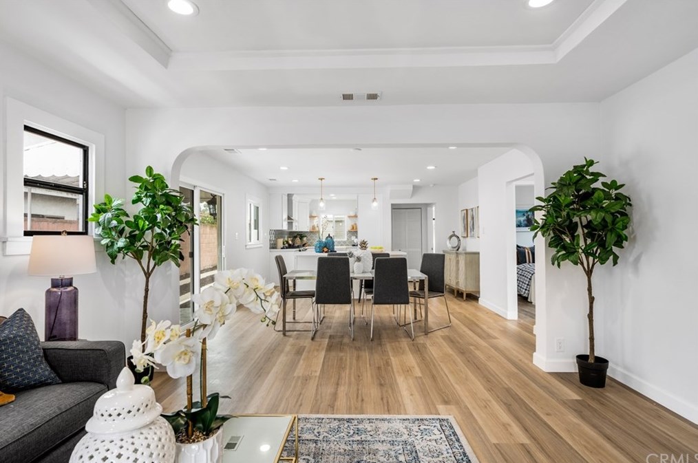 5415 Chesley Ave, Los Angeles CA  90043-2422 exterior