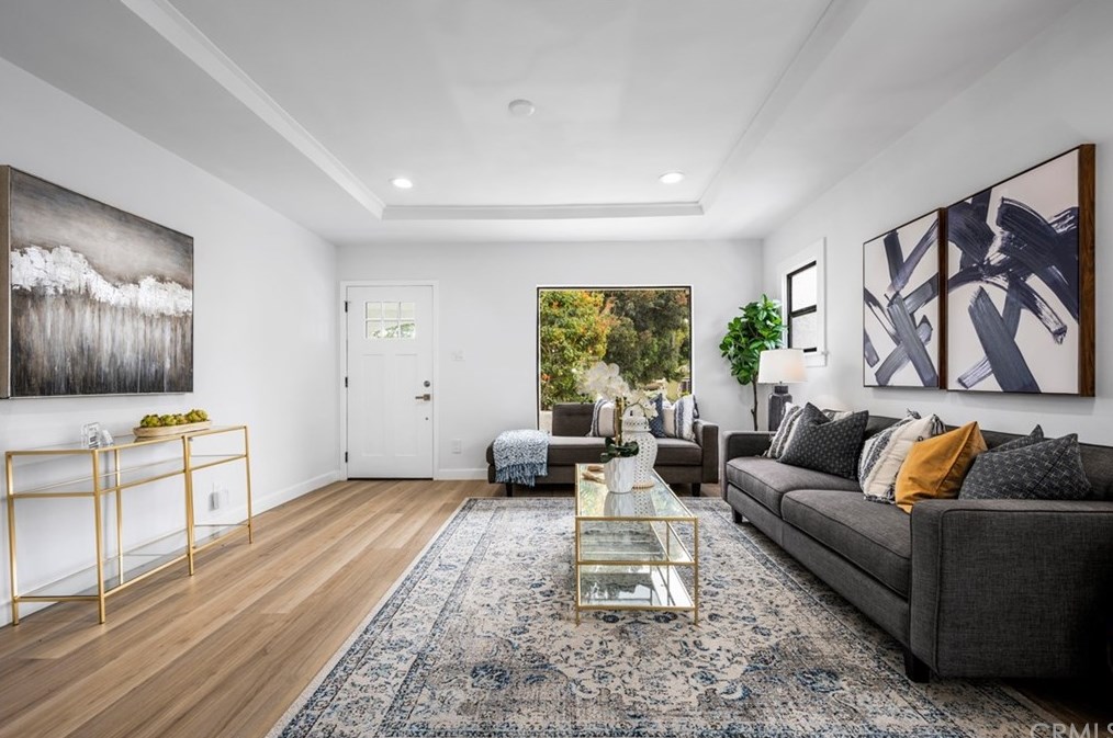 5415 Chesley Ave, Los Angeles CA  90043-2422 exterior