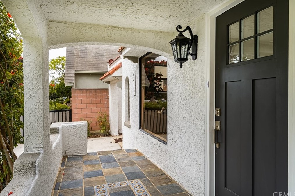 5415 Chesley Ave, Los Angeles CA  90043-2422 exterior
