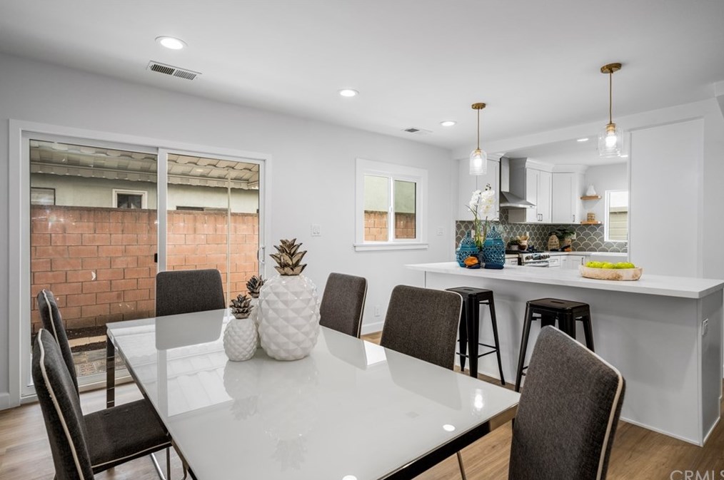 5415 Chesley Ave, Los Angeles CA  90043-2422 exterior