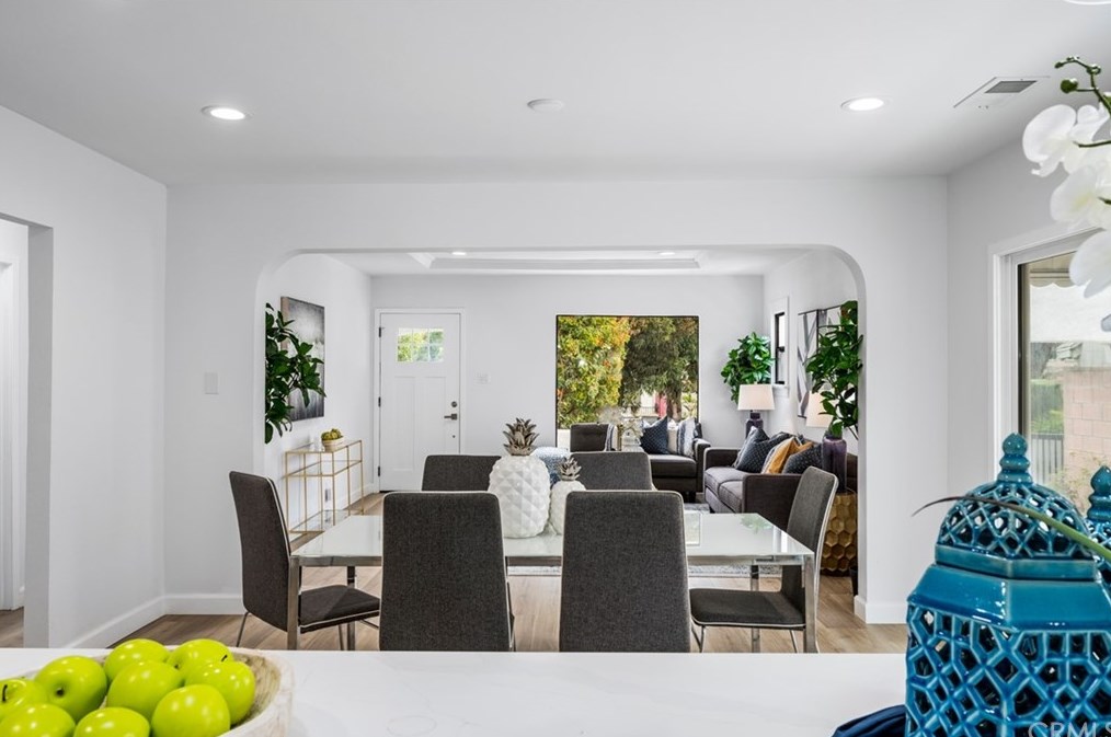 5415 Chesley Ave, Los Angeles CA  90043-2422 exterior