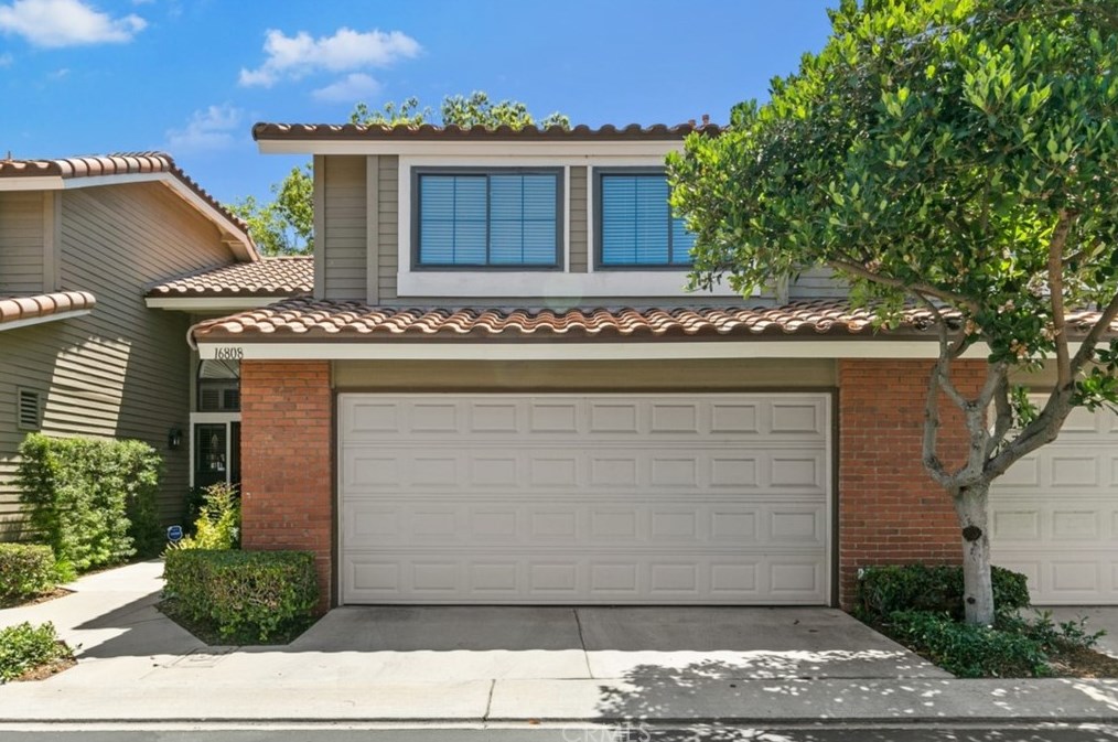 16808 Picadilly Ln, Artesia, CA 90703-1772
