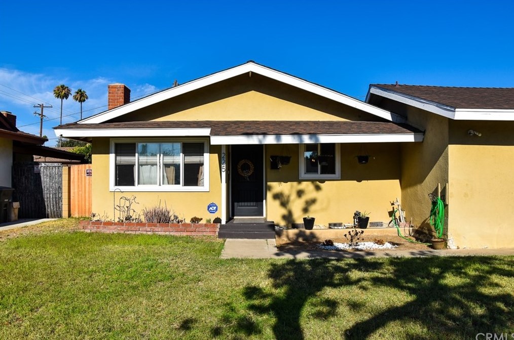 225 S Feldner Rd, Orange, CA 92868