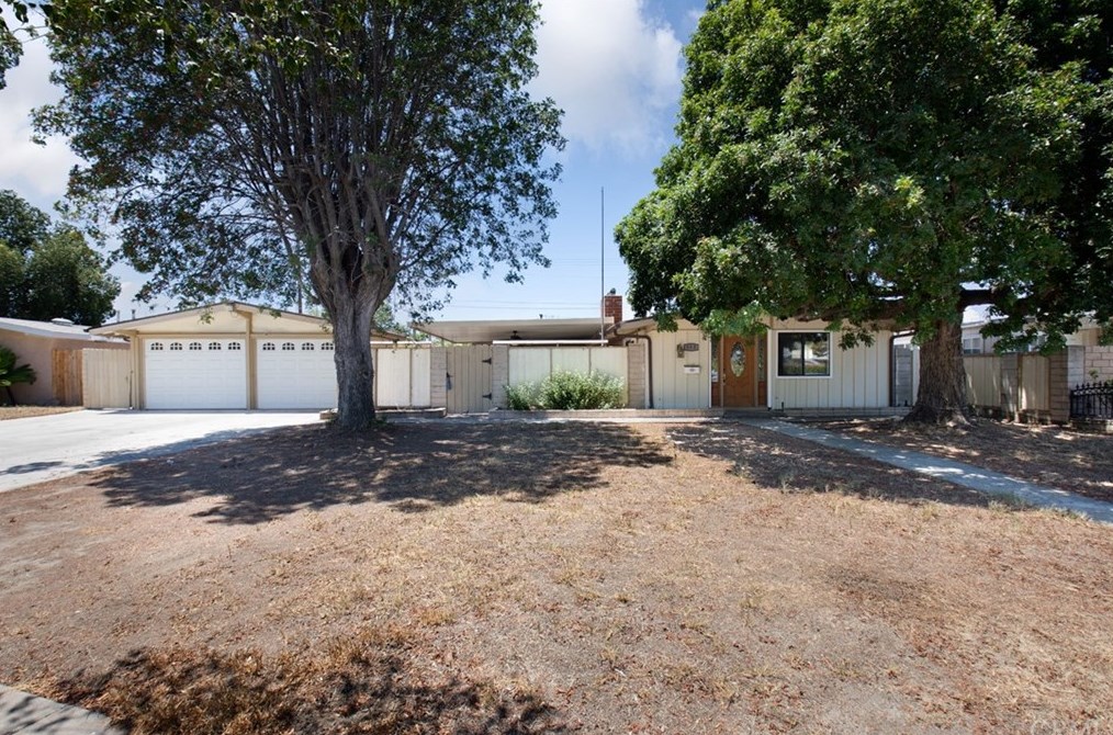 953 S Salem St, Anaheim, CA 92802