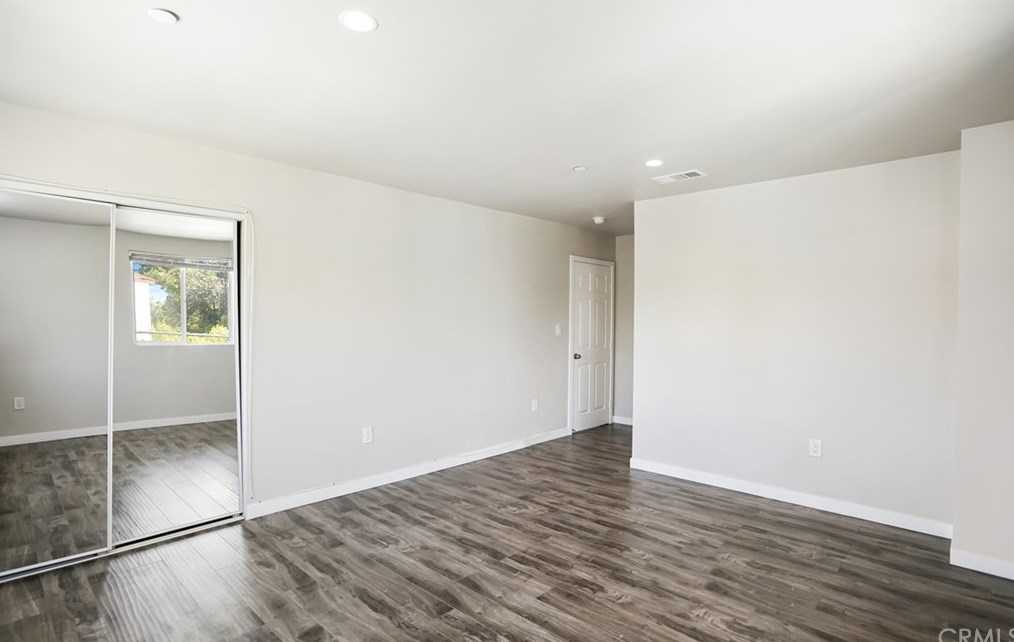 1205 37th Dr, Los Angeles CA  90007-4212 exterior