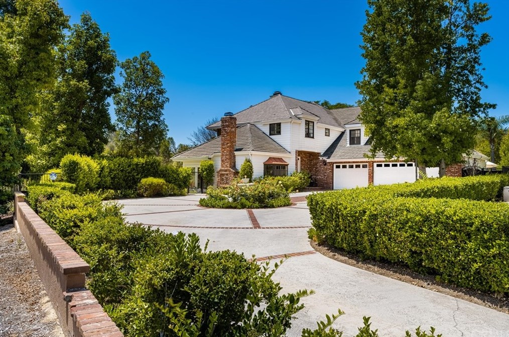 10193 Overhill Dr, Santa Ana, CA 92705