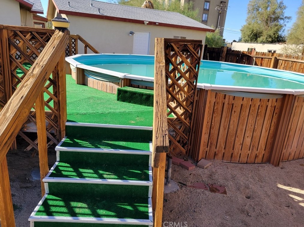 6547 Mission Ave, Twntynine Plm CA  92277-2949 exterior