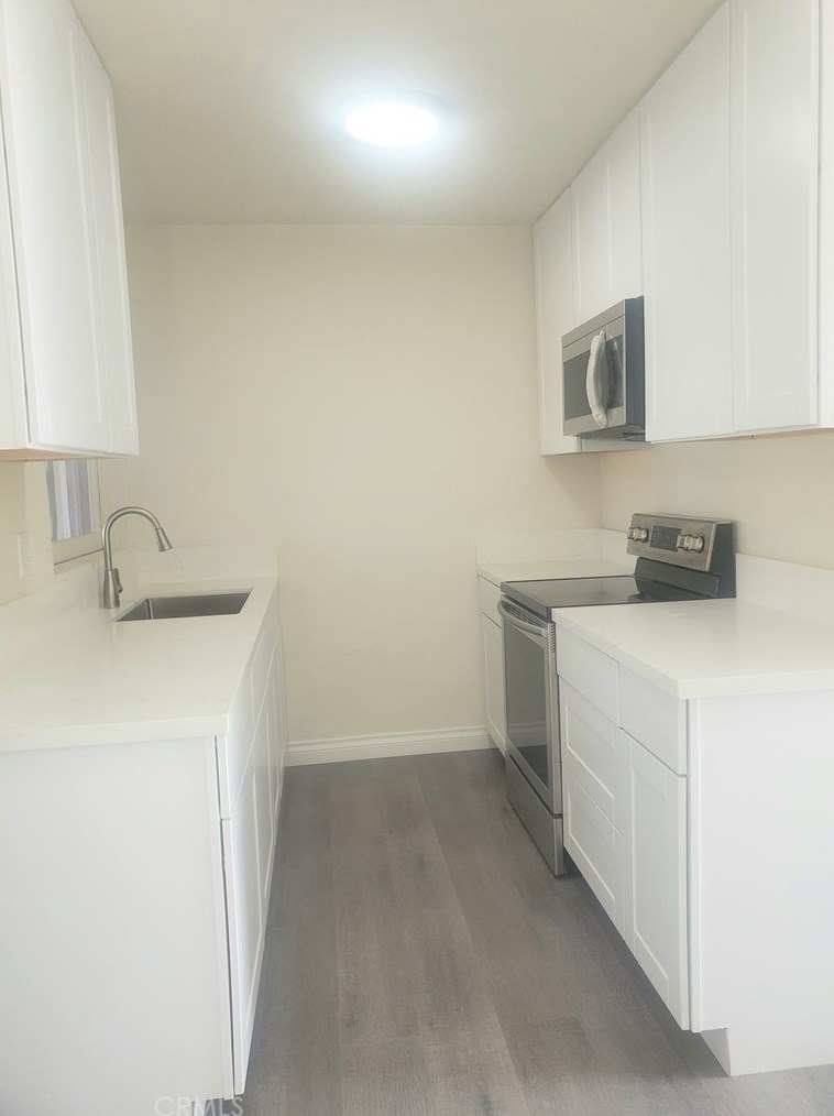 6547 Mission Ave, Twntynine Plm CA  92277-2949 exterior