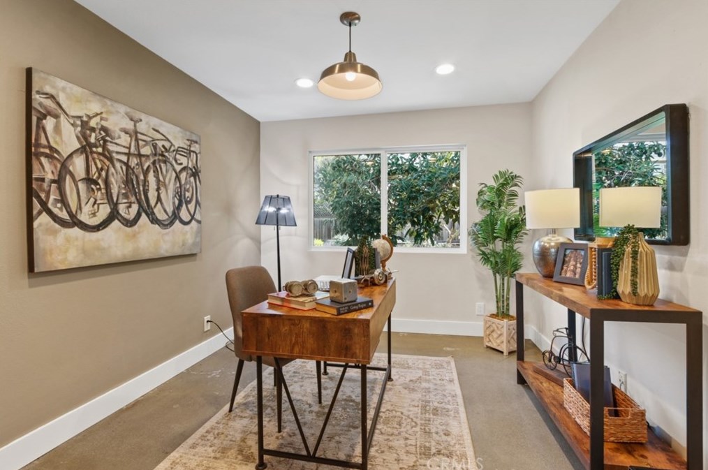 2712 Albatross Dr, Costa Mesa CA  92626-4714 exterior