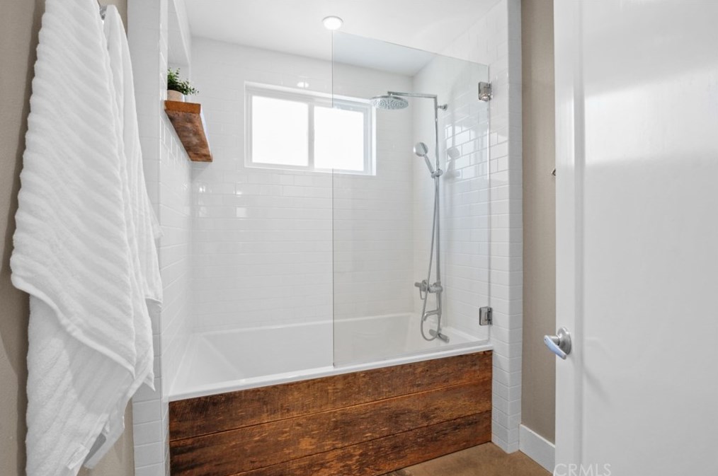 2712 Albatross Dr, Costa Mesa CA  92626-4714 exterior