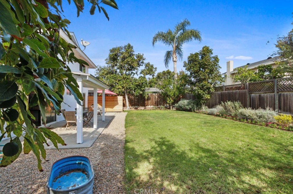 2712 Albatross Dr, Costa Mesa CA  92626-4714 exterior