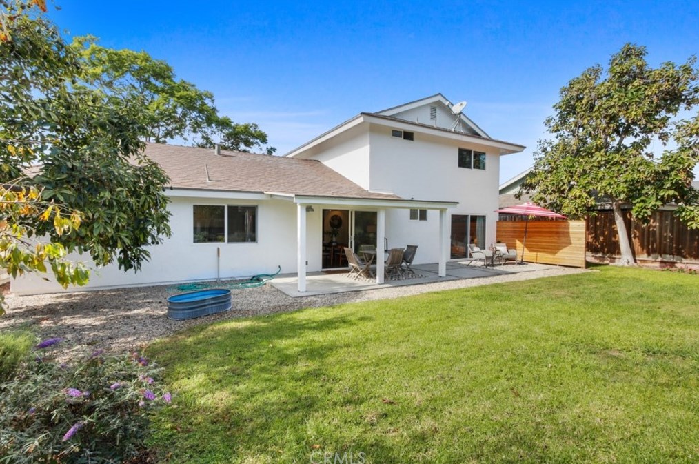 2712 Albatross Dr, Costa Mesa CA  92626-4714 exterior