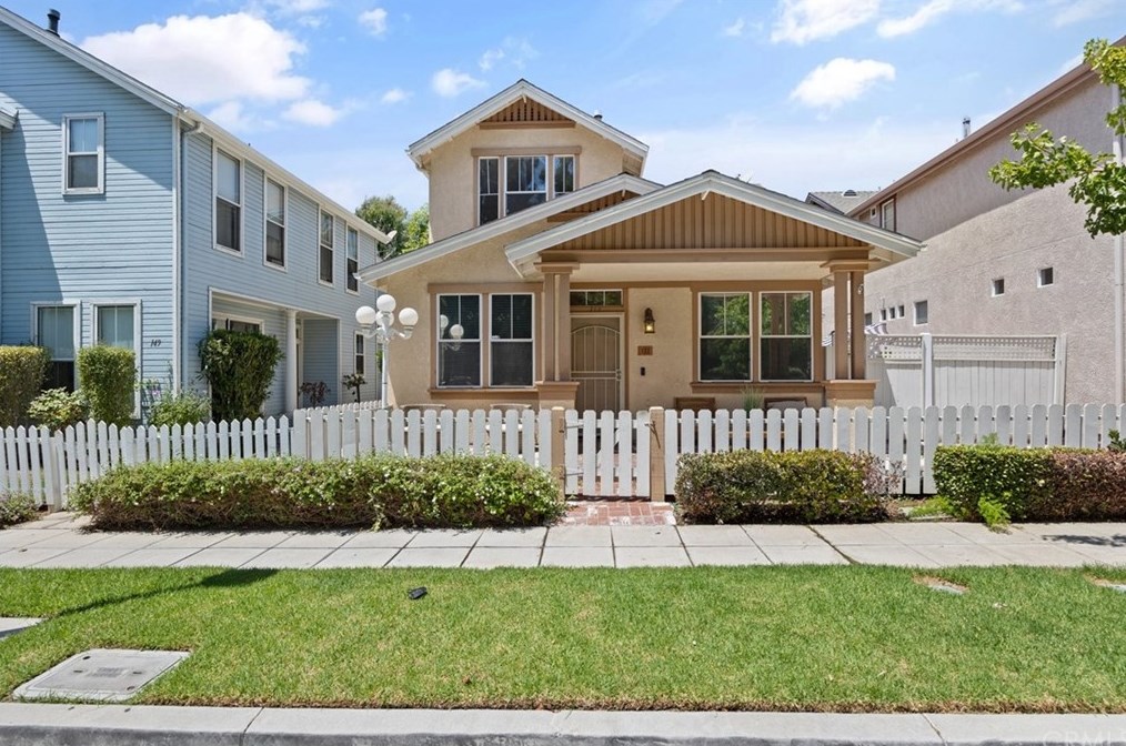 133 Walnut Ave, Brea, CA 92821