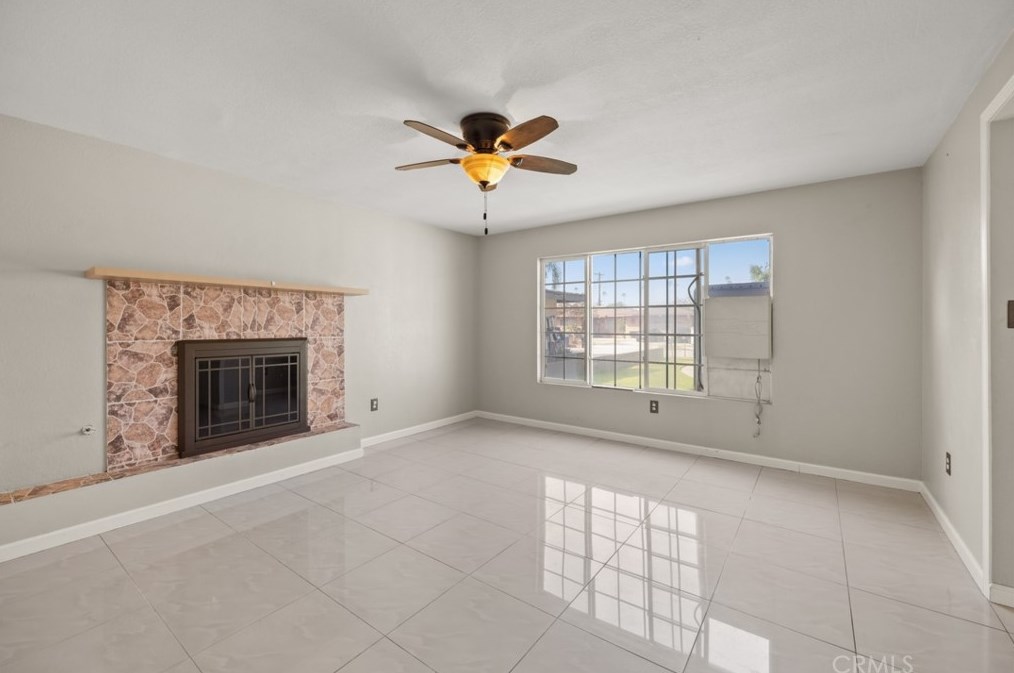 9563 Lombardy Ave, Fontana, CA 92335-5970