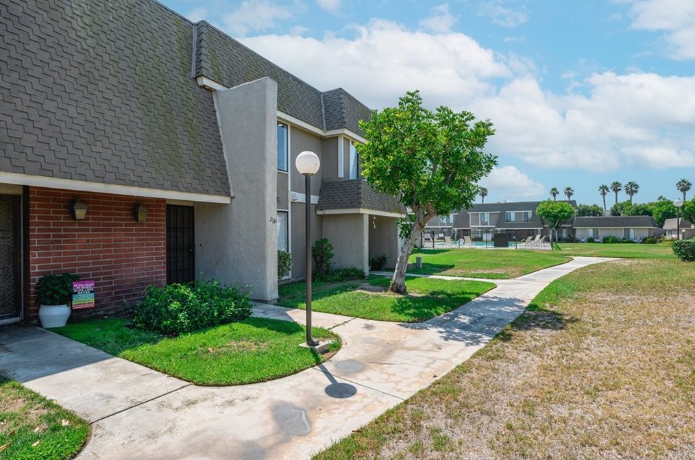 2149 W York Cir, Anaheim, CA 92804