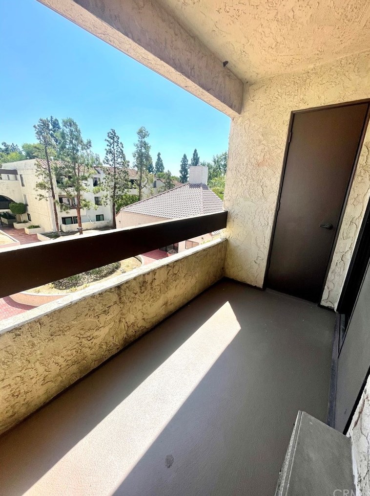 600 3rd St, Santa Ana CA  92701-5265 exterior