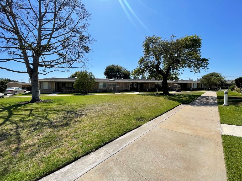 13824 Fresh Meadow Ln #13b, Seal Beach, CA 90740